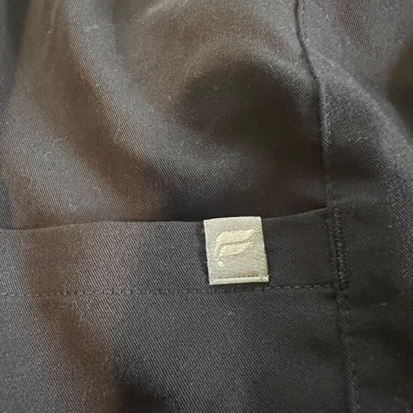 Fabletics XXL jogger scrub pants - Picture 2 of 3